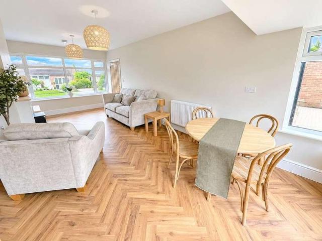 House for sale in Halesowen, West Midlands