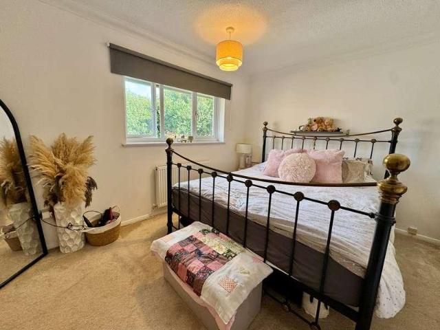 House for sale in Roborough, Strode