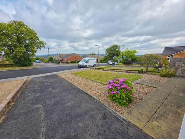 House for sale in Barugh Green, South Yorkshire