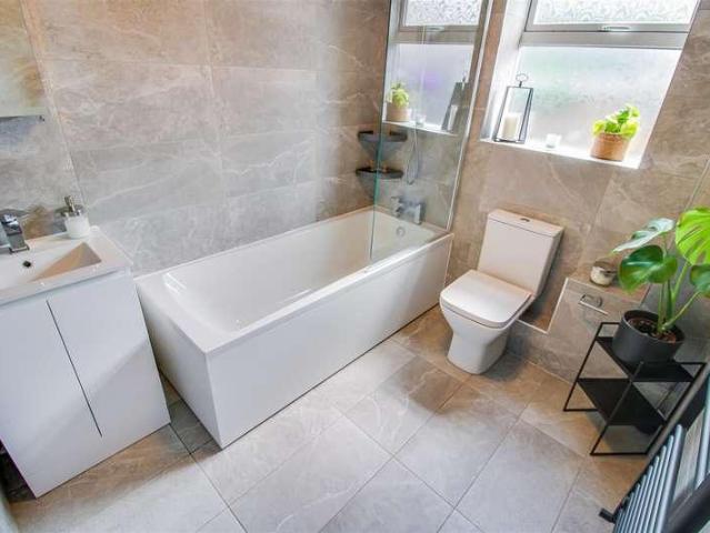 House for sale in Ossett, West Yorkshire