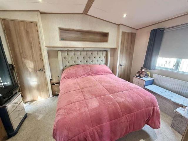 House for sale in Three Beaches, Livermead