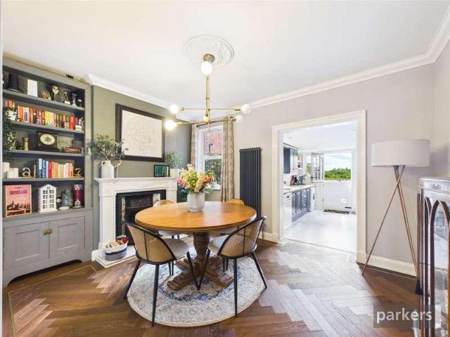 House for sale in Dee Park, Reading