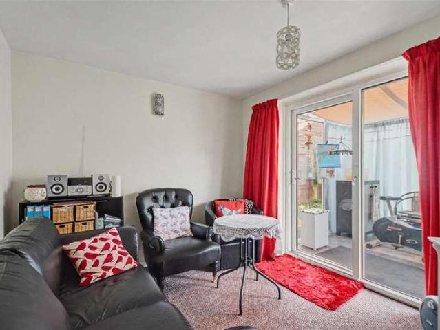 House for sale in Barton In Fabis, East Midlands