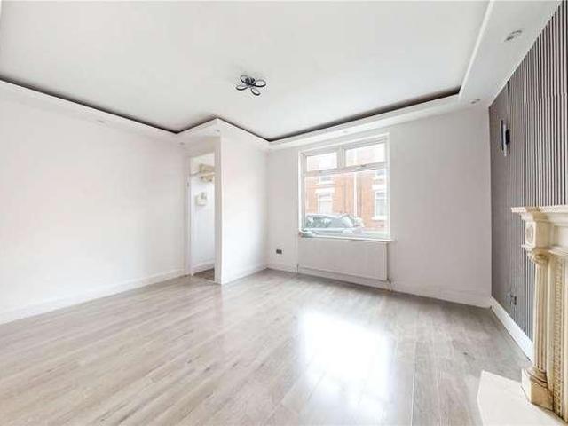 House for sale in Newbottle, Sunniside