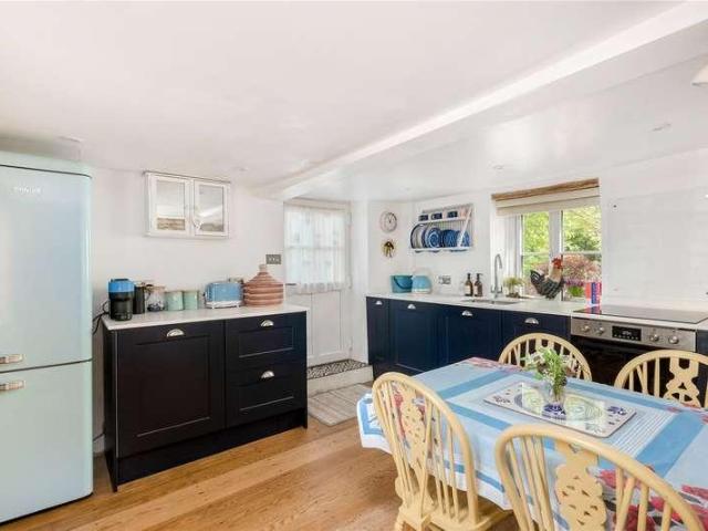 House for sale in Black Bourton, Oxfordshire