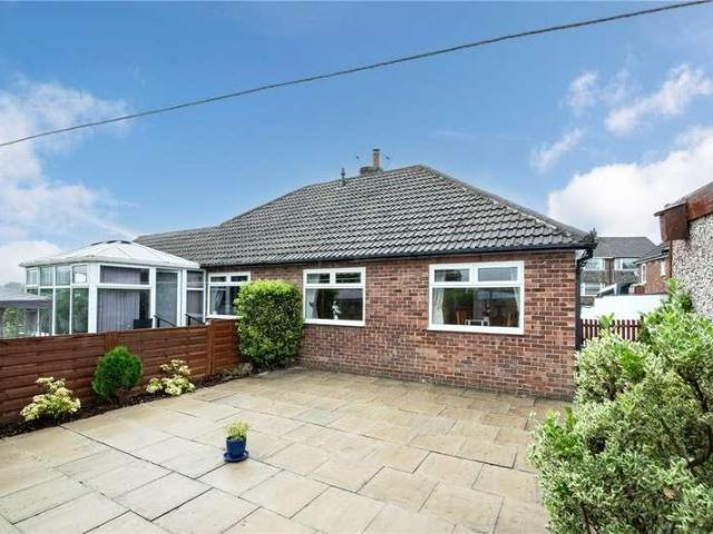 House for sale in Cottingley, West Yorkshire