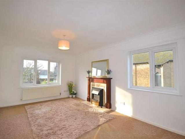 House for sale in Fordington