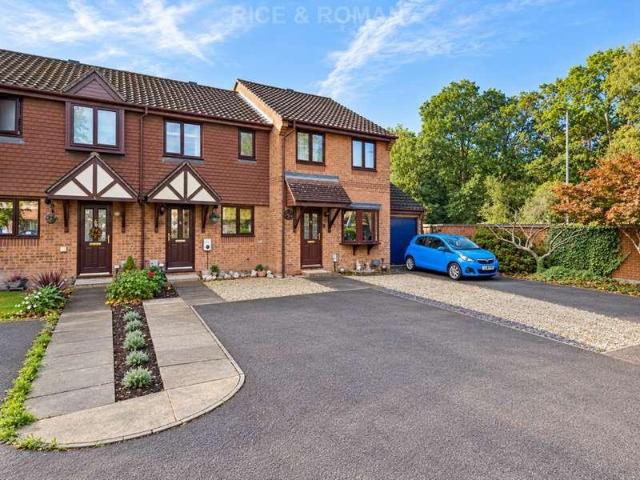 House for sale in The Warren, Winkfield