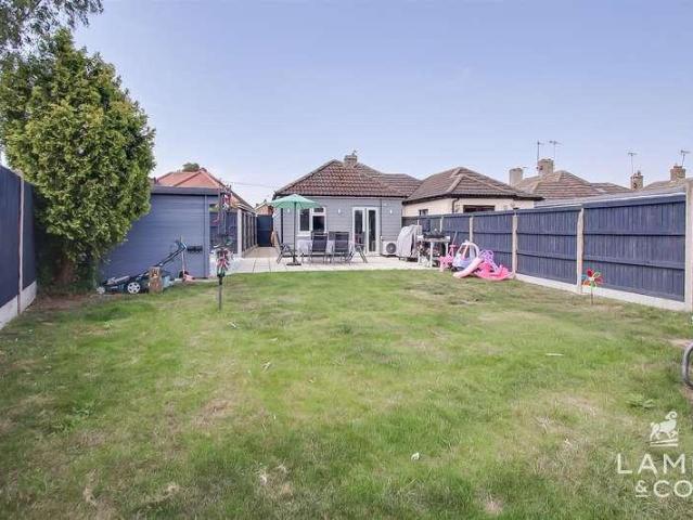 House for sale in Dale Hill, Essex