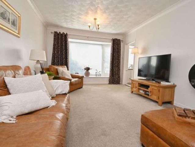 House for sale in Staincross, South Yorkshire
