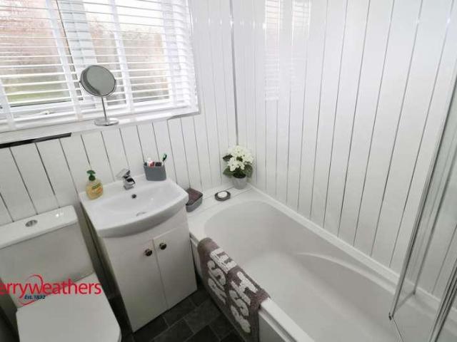 House for sale in Catcliffe, South Yorkshire