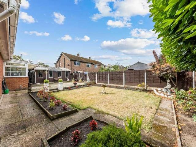 House for sale in Woolston, Warrington