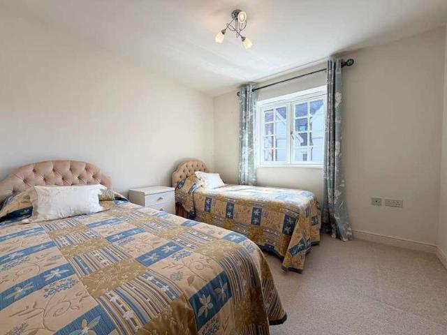 House for sale in Chipping Hill, Essex