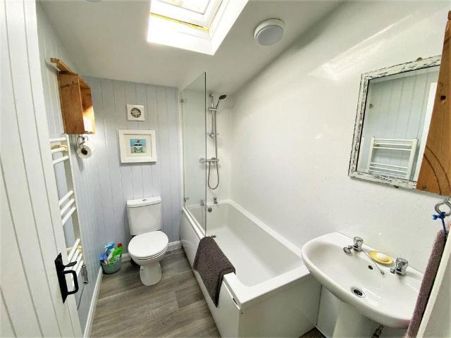 House for sale in Buckland-Tout-Saints, Strode