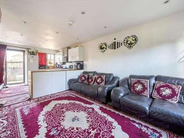 House for sale in Greater Leys, The Slade