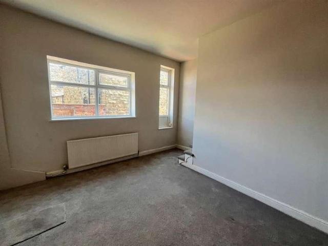 House for sale in Batley, West Yorkshire