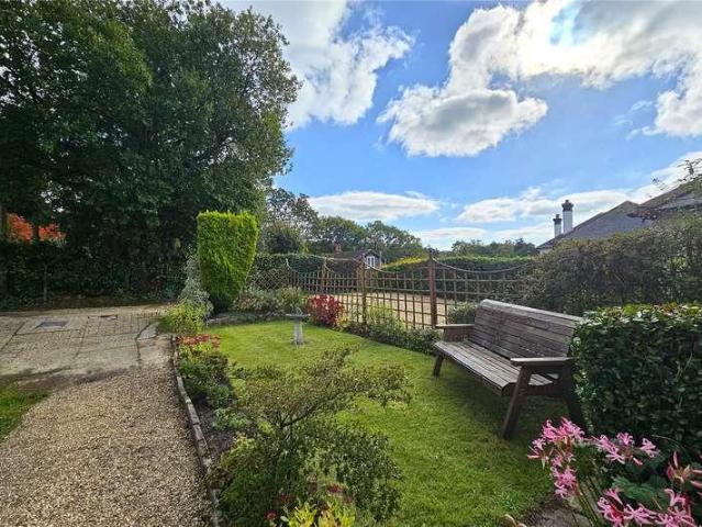 House for sale in Kingswood Firs, East Hampshire