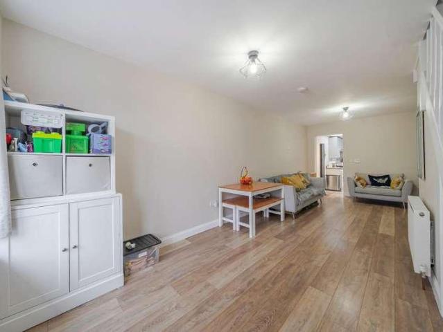 House for sale in Northwood, Greater London