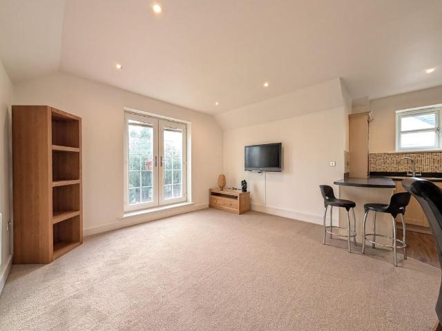 House for sale in Cottingley, West Yorkshire