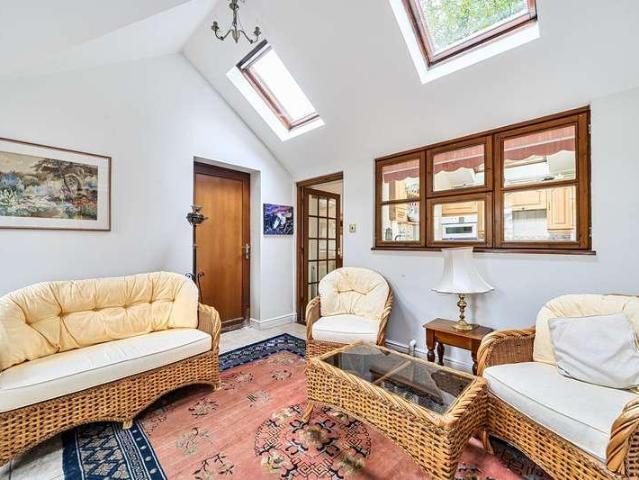 House for sale in Headbrook, Kington