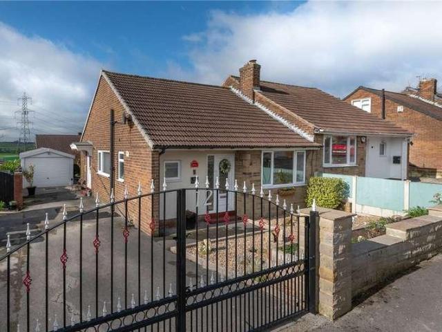 House for sale in West Ardsley, Woodkirk