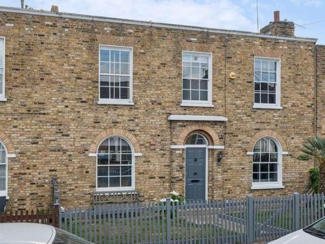 House for sale in Peckham, Greater London