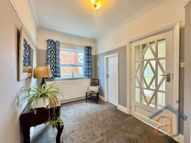 House for sale in Marshside, Southport