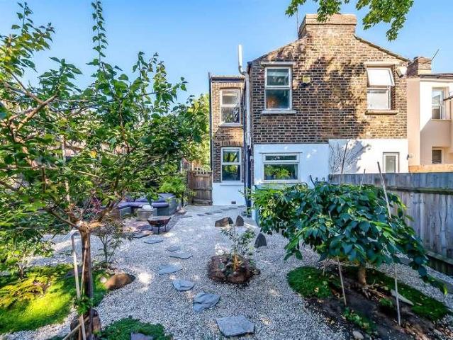 House for sale in Shortlands, Greater London