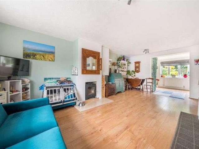 House for sale in North Bourne, Heol-las