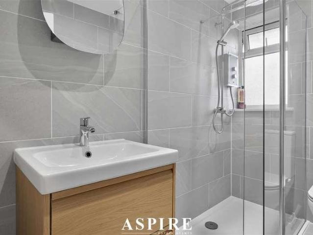House for sale in South Benfleet, Essex