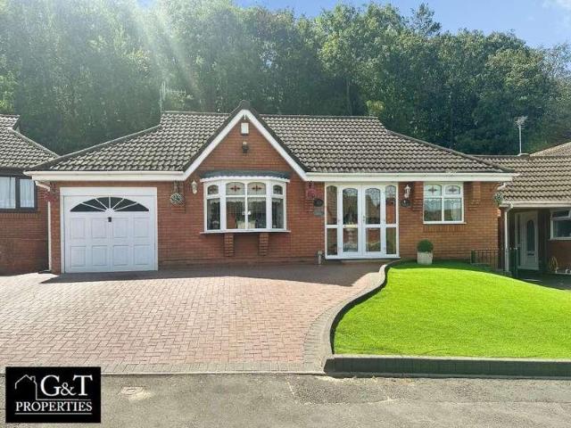 House for sale in Cradley, West Midlands