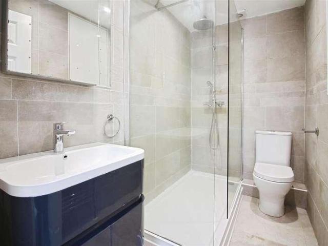 House for sale in Scholes, Leeds