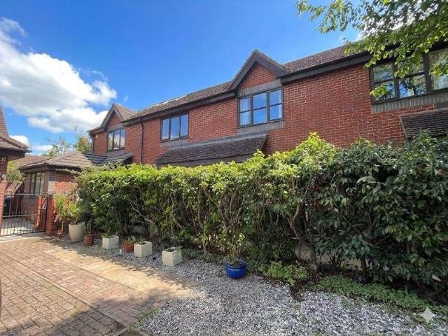 House for sale in Monkston Park, Milton Keynes
