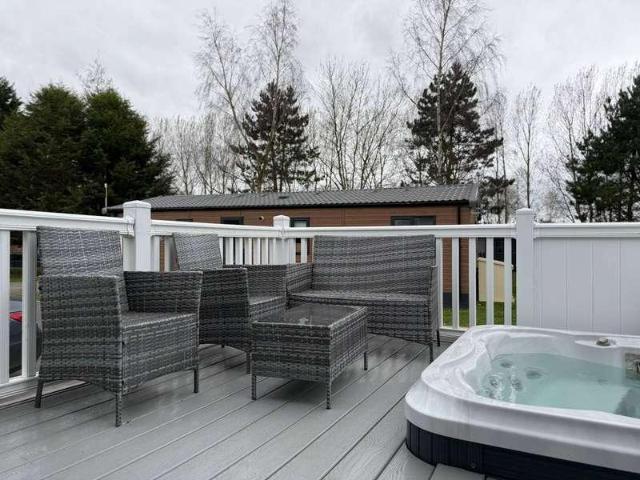 House for sale in Allerthorpe