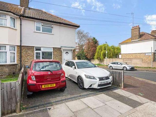 House for sale in Thames View, Greater London