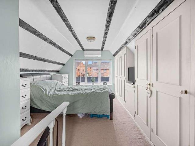 House for sale in Lower Halliford, Surrey
