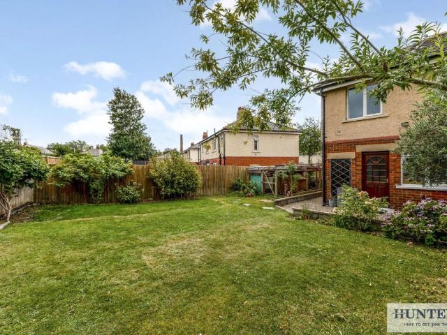 House for sale in Henshaw, Yeadon