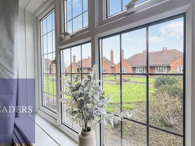 House for sale in Chipping Hill, Essex