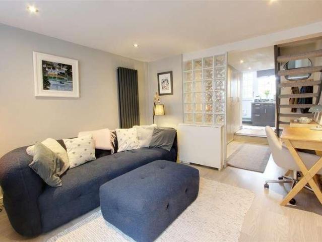 House for sale in Pouchen End, Hertfordshire