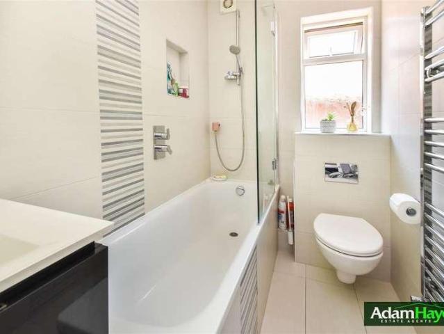 House for sale in Woodside Park, Greater London