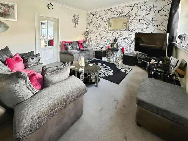 House for sale in Eccleshill, West Yorkshire