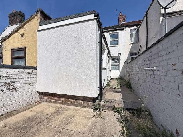 House for sale in Tunstall, Stoke-on-Trent