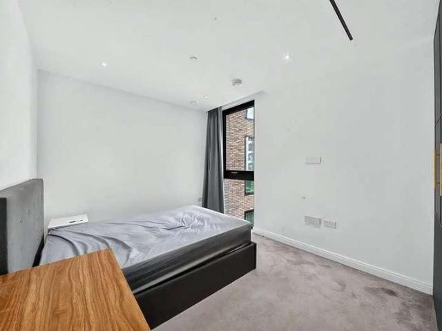 House for sale in Finsbury, Greater London