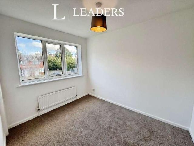 House for sale in Oakwood