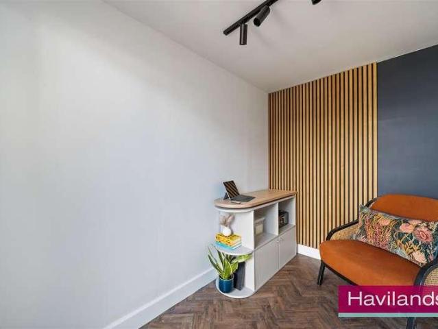 House for sale in Palmers Green, Greater London
