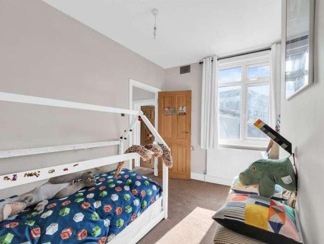 House for sale in Bromley, Plaistow