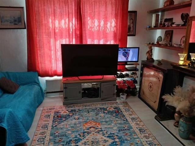 House for sale in Dagenham, Becontree Heath