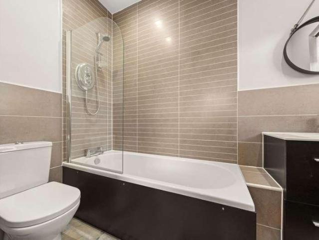 House for sale in Harewood, West Yorkshire