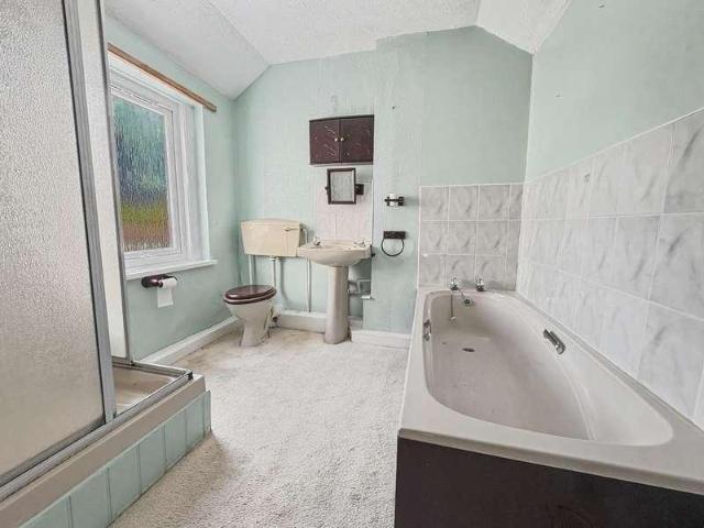 House for sale in Weir Quay, Devon
