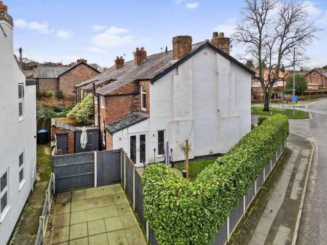 House for sale in Stockton Heath, Warrington